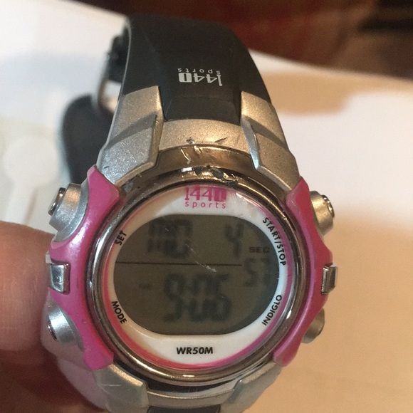 SOLD - 1440 Sport Stop Watch - Picture 6 of 6